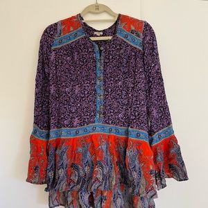 Bohemian flowy bell-sleeved Ecote top